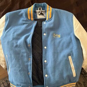 BASKETCASE Gallery - RAW COLLEGE, letterman (250)